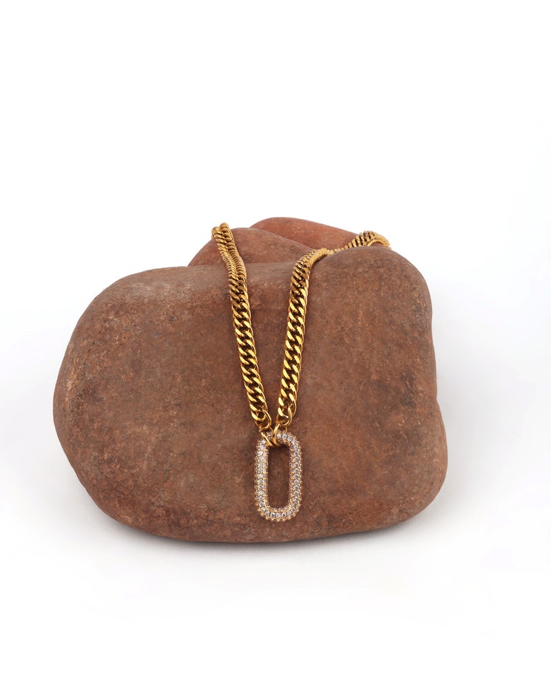 TAAHIRA Oval Shape Studded Chain Necklace - Image 2